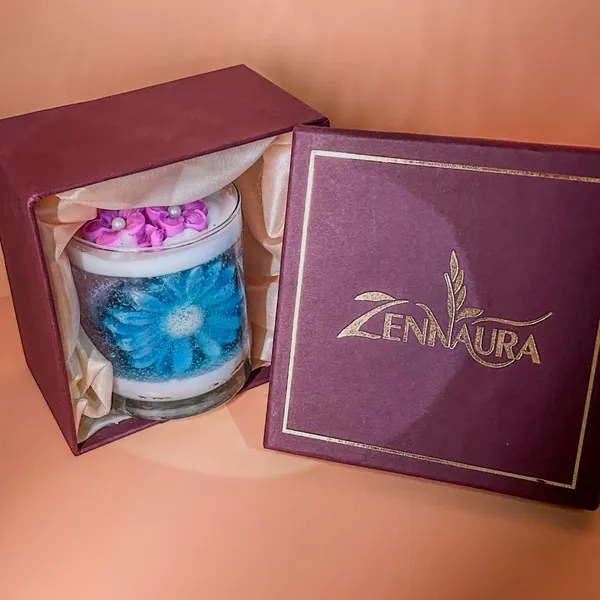 Zenn_Aura_Floral_Radiance_Aroma_Candle_|_Blooming_Light