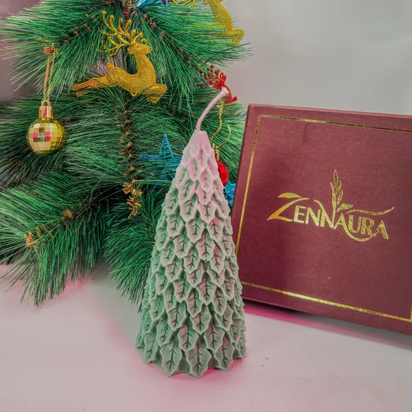 Zenn_Aura_Everleaf_Alpine_Christmas_Tree_Candle
