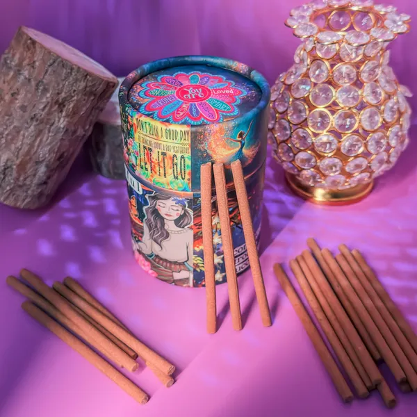 Zenn_Aura_Rose_Incense_Without_Stick_|_Love_&_Calm_(Pack_of_4)
