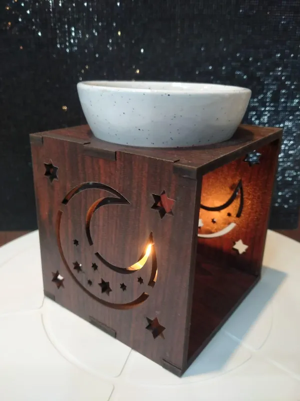 Zenn_Aura_Moon_Wooden_Candle_Diffuser_|_Serenity_&_Charm
