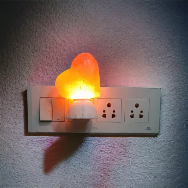 Zenn_Aura_Heart_Shaped_Himalayan_Rock_Salt_Plugin_Lamp_|_Love_&_Positivity