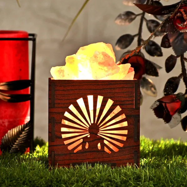 Zenn_Aura_Buddha_Nirvana_Himalayan_Rock_Salt_Wooden_Basket_Lamp_|_Calm_&_Enlightenment_(Wooden_5"_x_5")