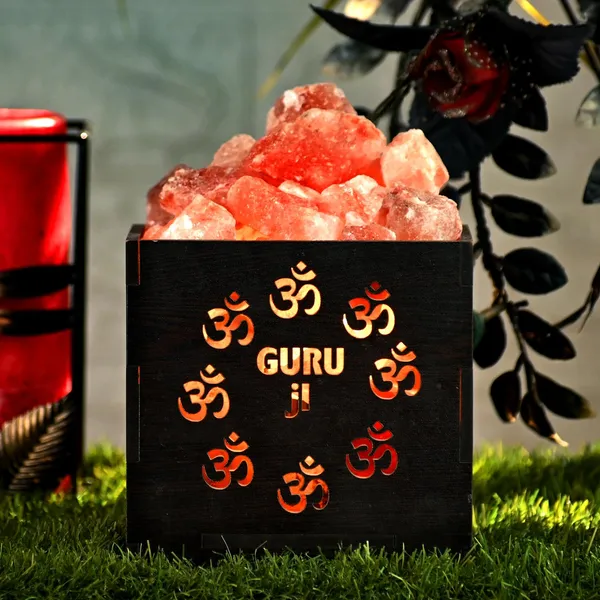 Zenn_Aura_Guru_Ji_Blessing_Himalayan_Rock_Salt_Wooden_Basket_Lamp_|_Blessings_&_Devotion_(Wooden_4"_x_3.5")