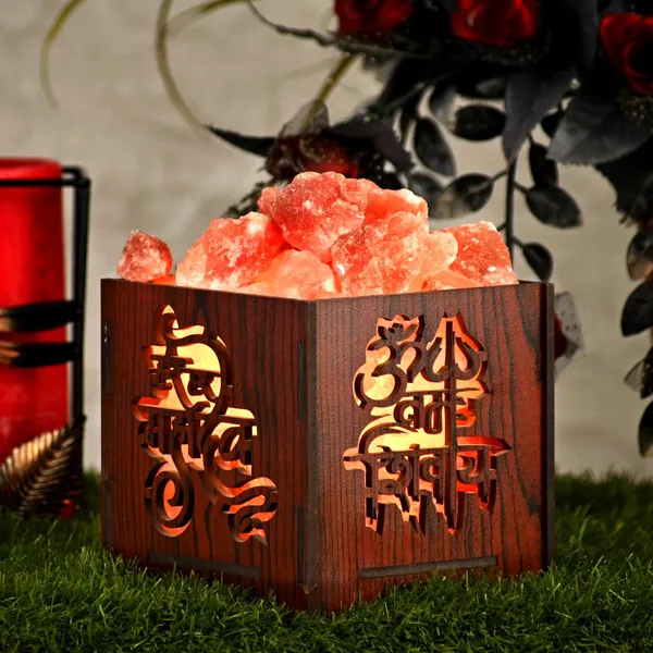 Zenn_Aura_Om_Namah_Shivay_Himalayan_Rock_Salt_Wooden_Basket_Lamp_|_Strength_&_Transformation_(Wooden_5"_x_5")