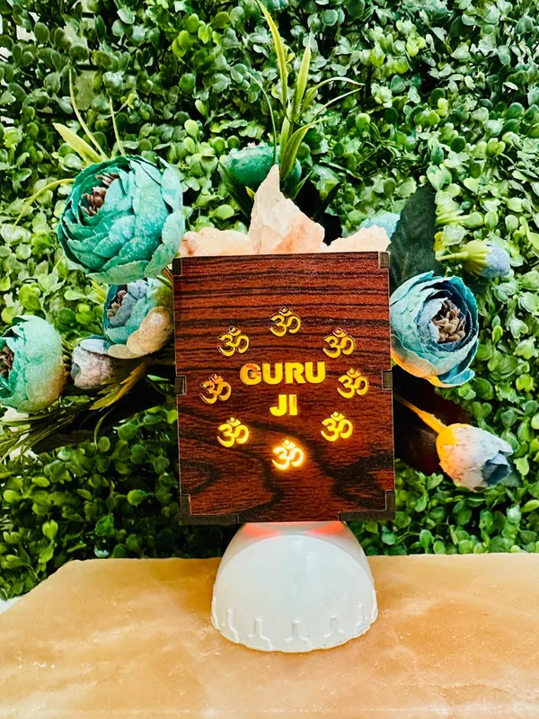 Zenn_Aura_Guru_Ji_Blessing_Himalayan_Rock_Salt_Plugin_Lamp_|_Blessings_&_Protection