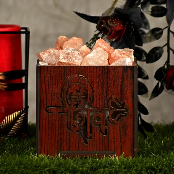 Zenn_Aura_Mahakaal_Himalayan_Rock_Salt_Wooden_Basket_Lamp_|_Strength_&_Protection_(Wooden_5"_x_5")