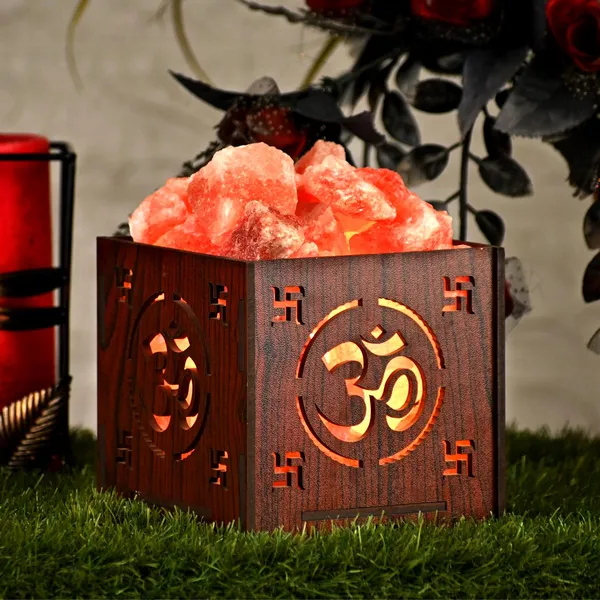 Zenn_Aura_OM_Himalayan_Rock_Salt_Wooden_Basket_Lamp_|_Love_&_Spirituality_(Wooden_5"_x_5")