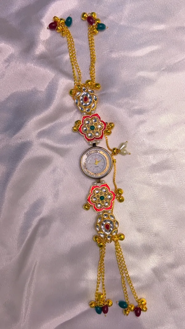 Golden_Kashmiri_Watch_For_Women_And_Girls