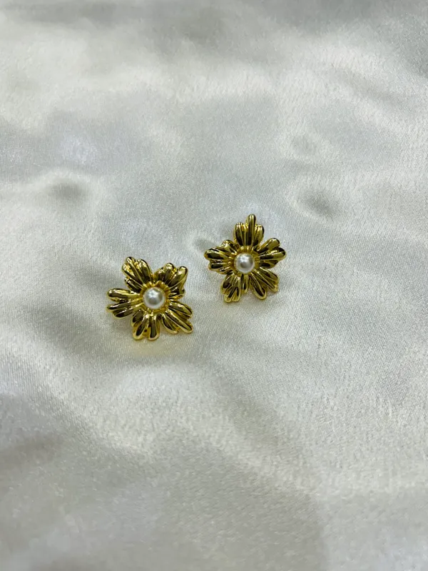 Golden_Floral_Pearl_Earring_For_Women_And_Girls_|_Pack_Of_2