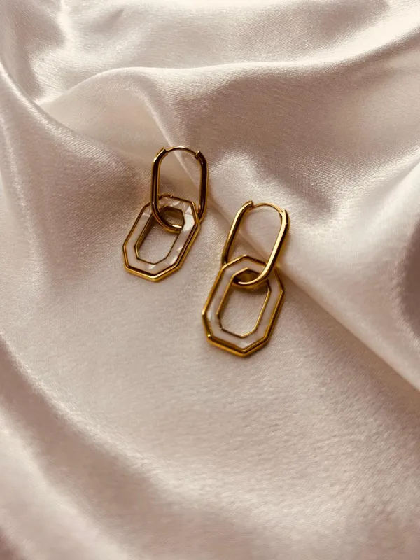 Golden_Dangle_Earring_For_Women_And_Girls