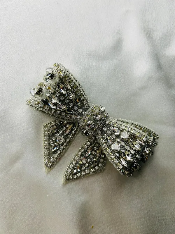 Silver_Crystal_Hair_Bow_For_Women_And_Girls