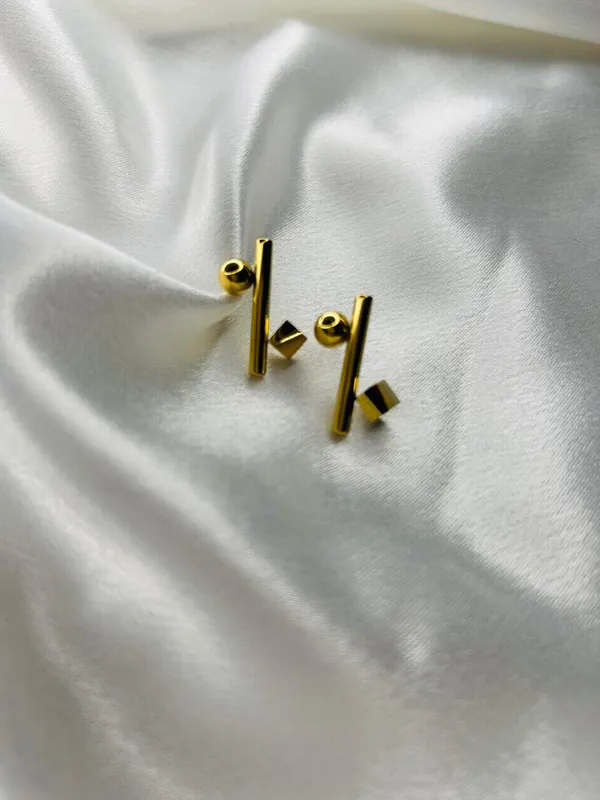 Golden_Modern_Geo_Bar_Stud_Earrings_For_Women_And_Girls