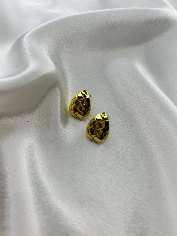 Golden_Mosaic_Stud_Earrings_For_Women_And_Girls_|_Pack_Of_2