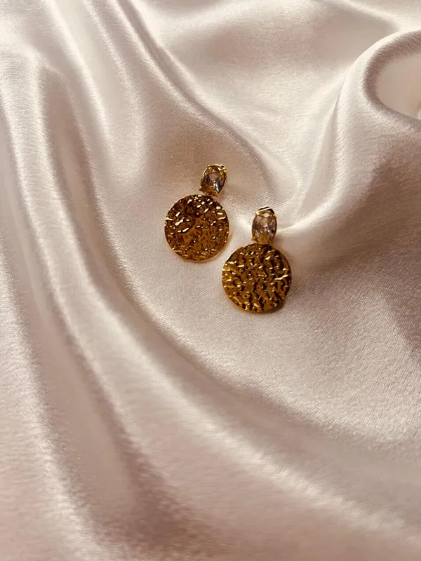 Pink_Textured_Golden_Drop_Earrings_For_Women_And_Girls