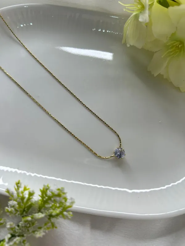 Golden_Timeless_Solitaire_Pendant_Necklace_For_Women_And_Girls