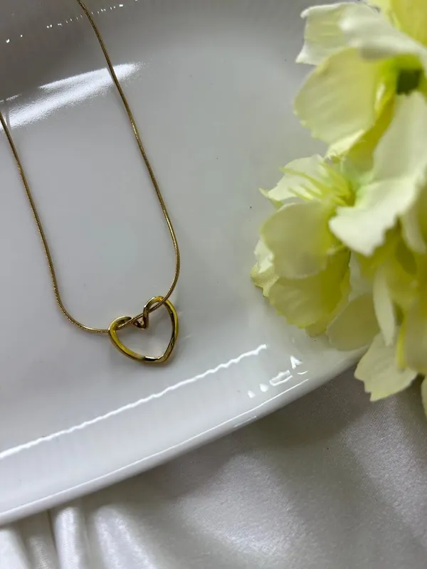 Golden_Heart_Link_Necklace_For_Women_And_Girls