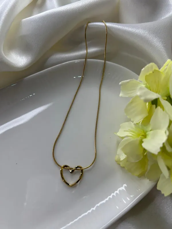 Golden_Heart_Link_Necklace_For_Women_And_Girls