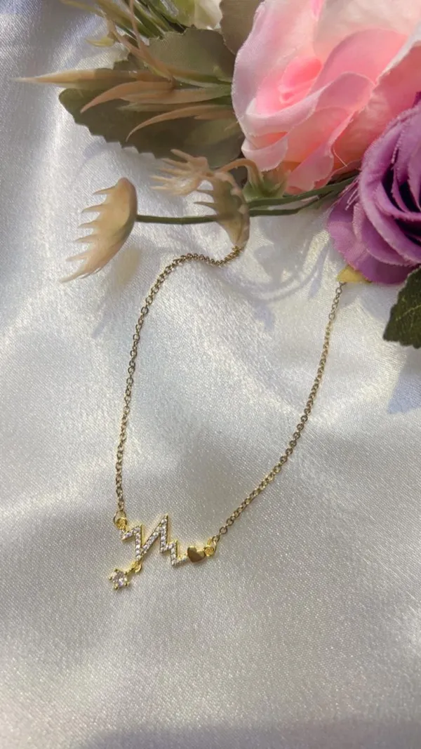 Golden_Heartbeat_Charm_Anti_Tarnish_Necklace_For_Women_And_Girls