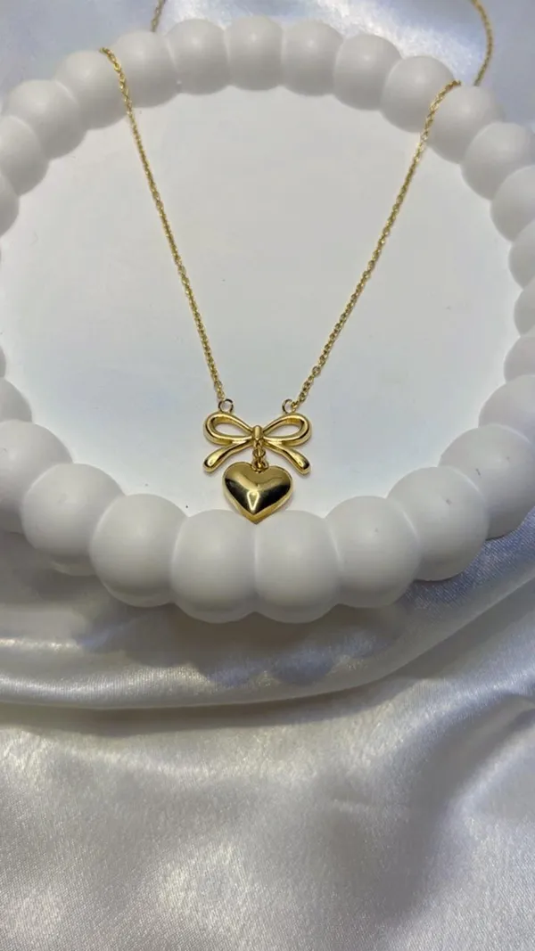 Golden_Anti_Tarnish_Bow_Heart_Charm_Necklace_For_Women_And_Girls