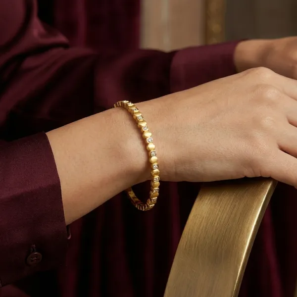 Golden_Dots_Glow_Bracelet_For_Women_And_Girls