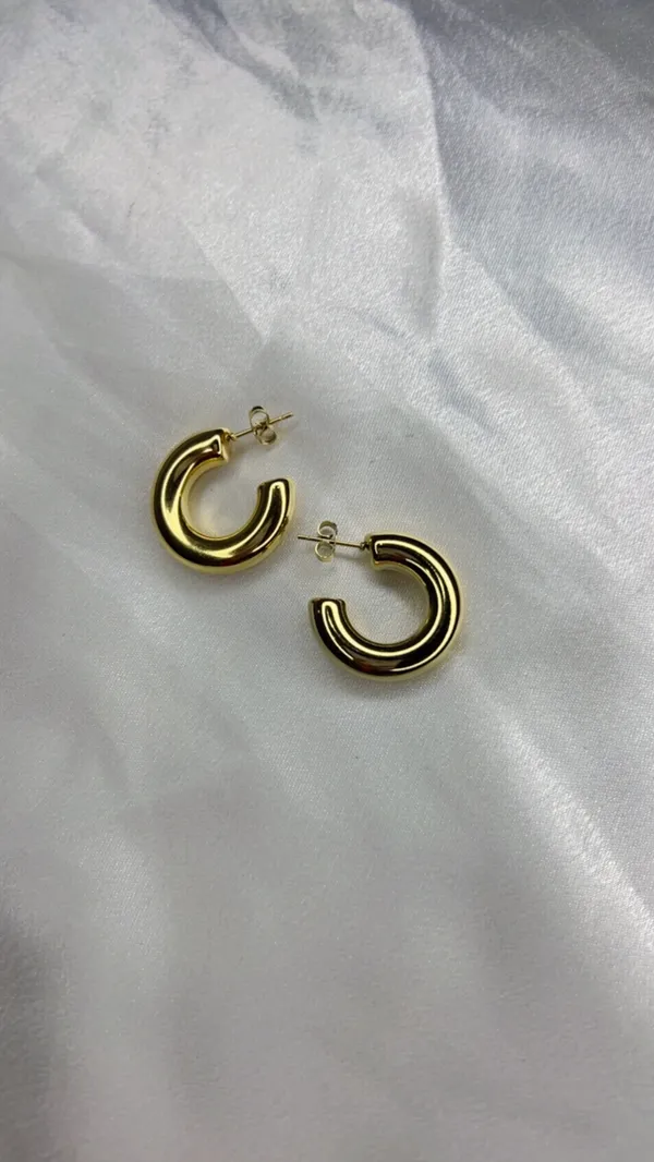 Golden_Bold_Hoop_Earring_For_Women_And_Girls_|_Pack_Of_2