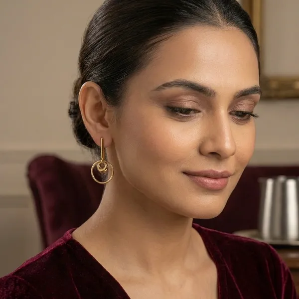 Golden_Minimal_Luxe_Hoop_Earrings_For_Women_And_Girls