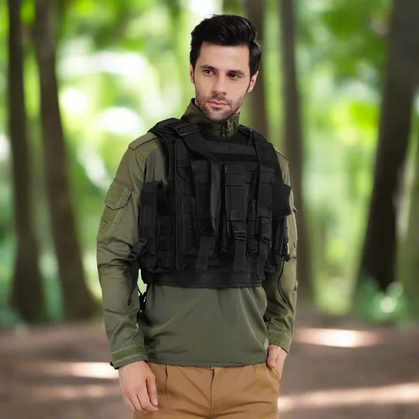 Black_Tactical_Vest_Pouch_With_Bulletproof_Jacket_Cover_Durable_And_Protective