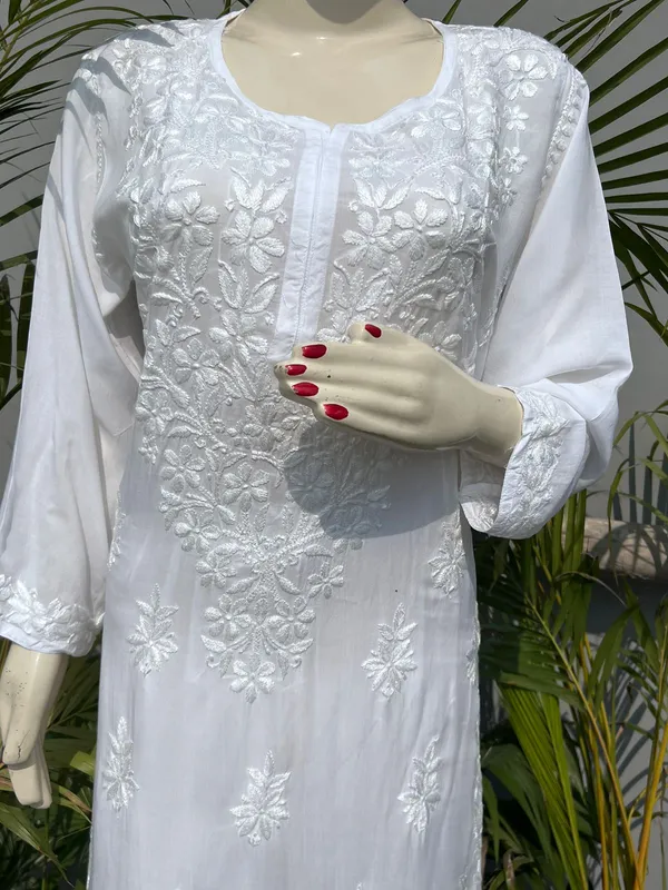 White_Chikankari_Modal_Kurta