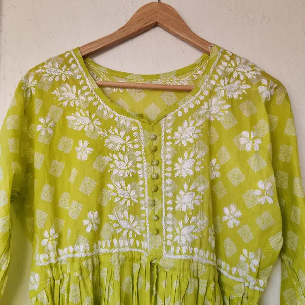 Green_Mulmul_Cotton_Chikankari_Short_Kurti