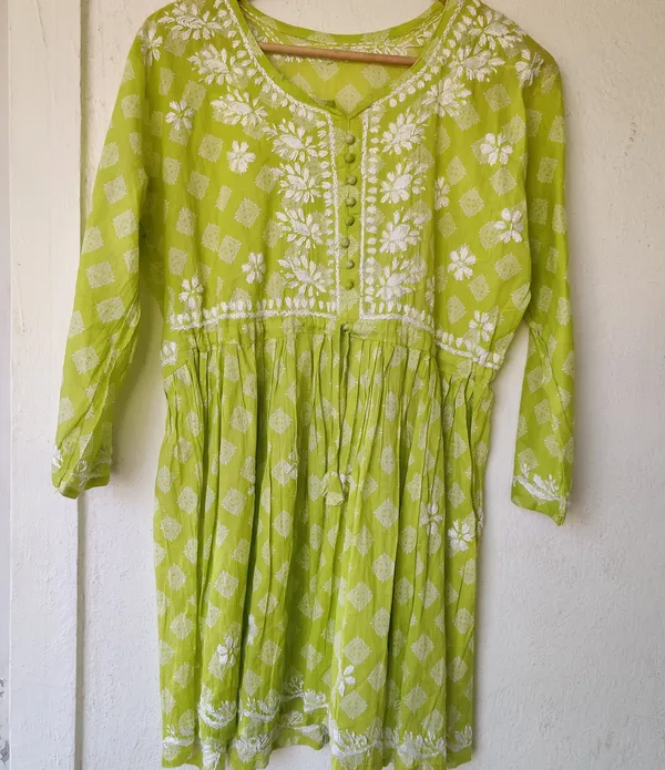 Green_Mulmul_Cotton_Chikankari_Short_Kurti