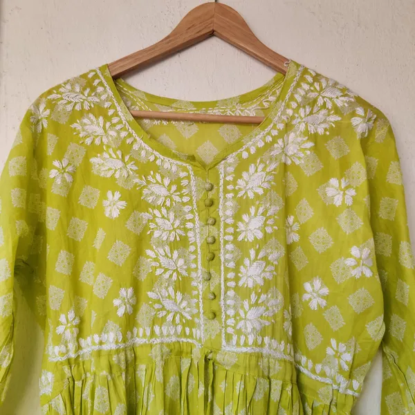 Green_Mulmul_Cotton_Chikankari_Short_Kurti