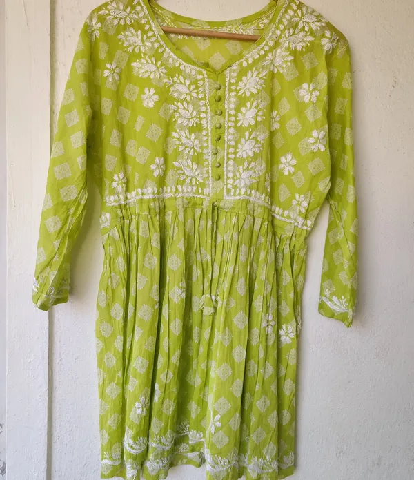 Green_Mulmul_Cotton_Chikankari_Short_Kurti