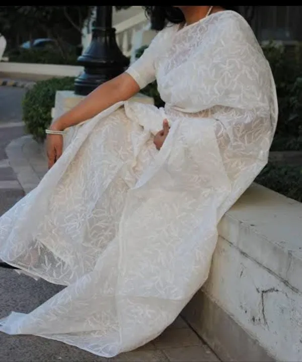 White_Kota_Cotton_Chikankari_Saree