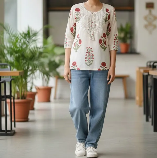 Pack_Of_2_-_White_Cotton_Kurti_And_Black_(Floral)_Cotton_Kurti_For_Women