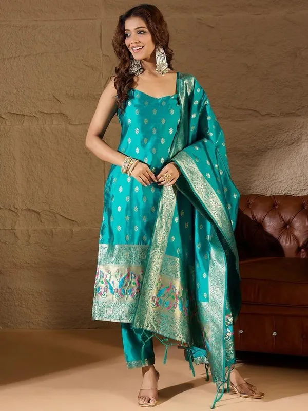 Teal_Silk_Dupatta_Set_with_Embroidered_Border_for_Women