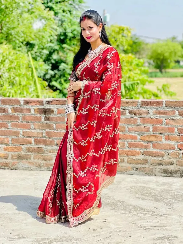 Maroon_Women_Premium_Embroidered_Partywear_Saree_Beautiful_Floral_Embroidered_Scallop_Border_Festival_Special_Saree_Trendy_Saree_2026_Saree_With_Golden_Sequins_Work_Designer_Blouse