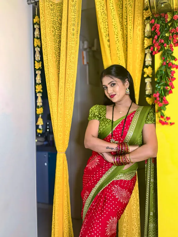 Dall_moss_With_Foil_Designer_Sarees_Tranding_sarees_mahendi_Pink_Combination_