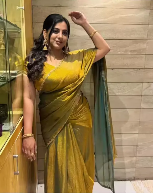 Fendy_chiffon_saree_with_lace