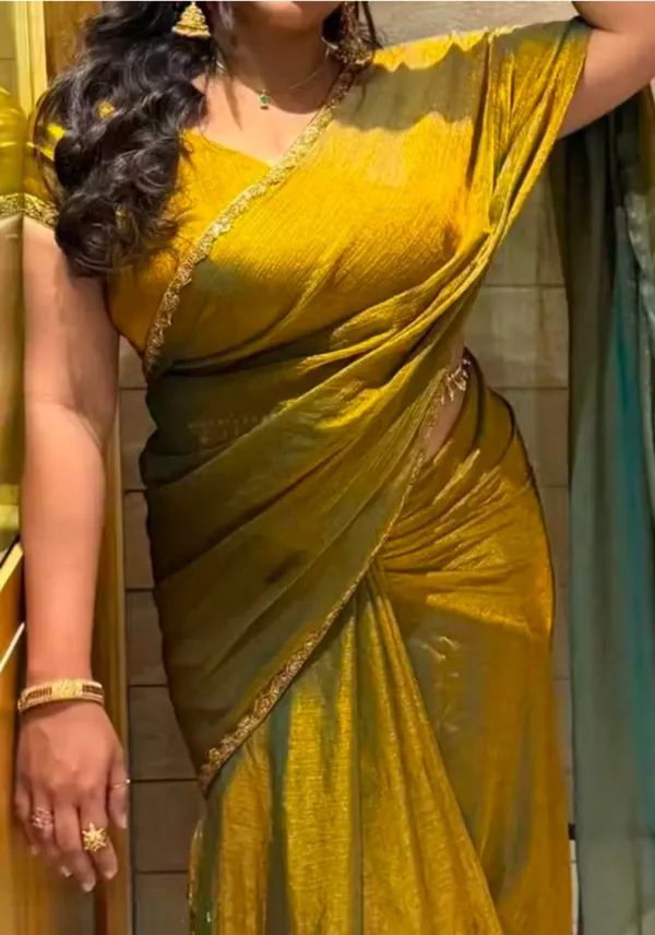 Fendy_chiffon_saree_with_lace