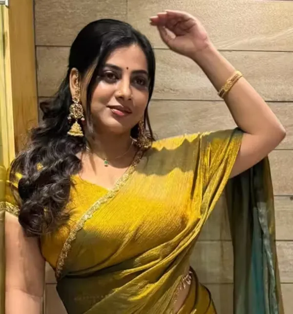 Fendy_chiffon_saree_with_lace