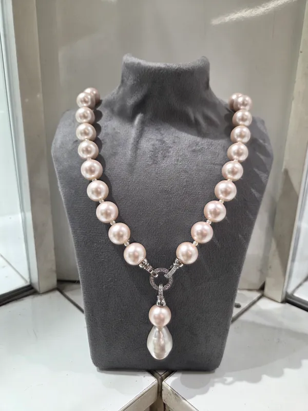 White_Pearl_Beaded_Statement_Necklace_for_Women
