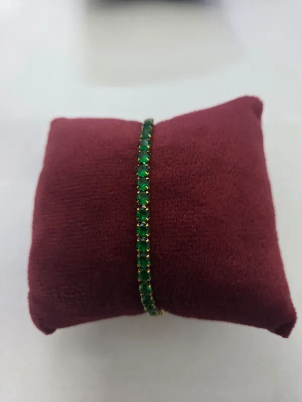 Green_Stone_Bracelet_for_Women