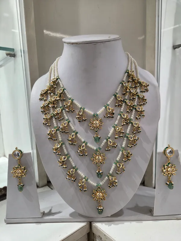 Gold_Tone_Pearl_Kundan_Necklace_Set_for_Women