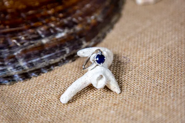 Blue_Sapphire_Ring