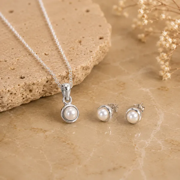 Pearl_Earring_And_Pendant_Set