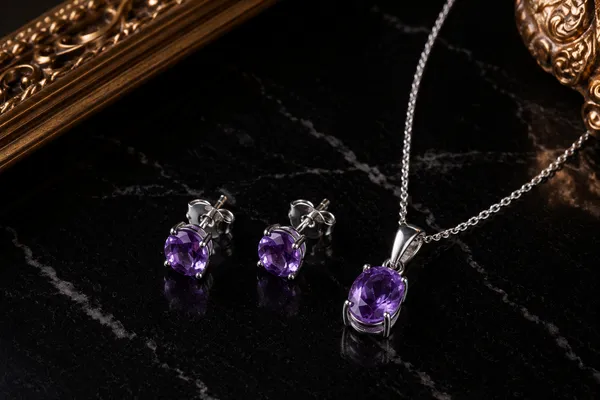 Amethyst_Earring_And_Pendant_Set