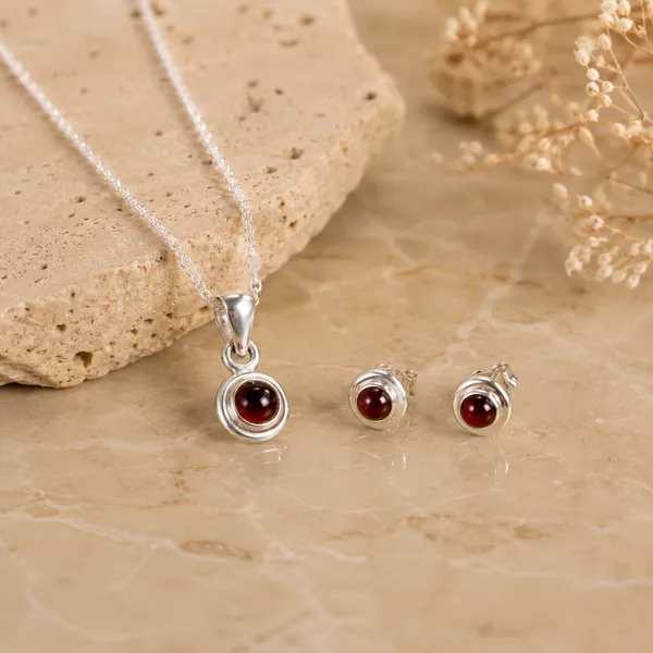 Ruby_Earring_And_Pendant_Set
