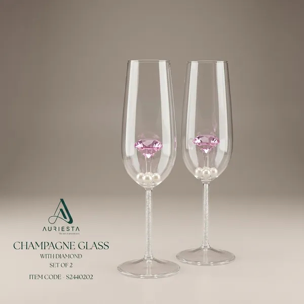 Champagne_Glass_Set_With_Diamond-Shaped_Pink_Accent_-_Set_Of_2