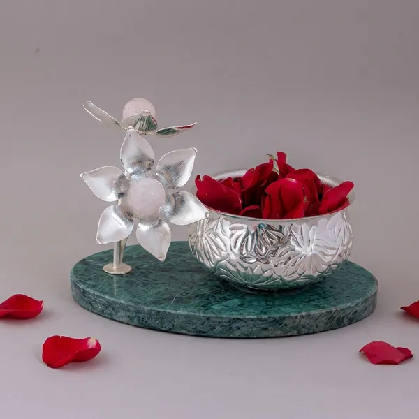 Lotus_Rippose_Bowl_-_Flower_On_Marble_Base_With_Metal_Bowl