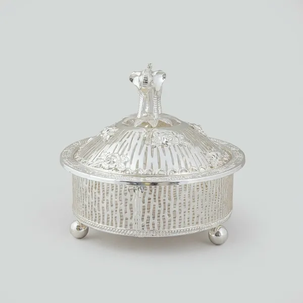 Decorative_Silver-Toned_Trinket_Box_With_Lid